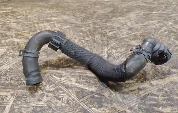 Jaguar XE Engine coolant pipe/hose
