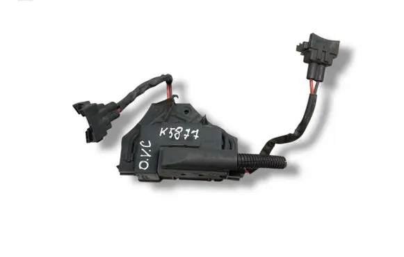 Opel Vectra C Coolant fan relay 1379131