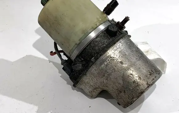Skoda Roomster (5J) Power steering pump 6R0423156B