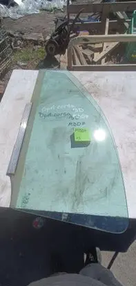 Opel Corsa C Front door window/glass (coupe) 1212123