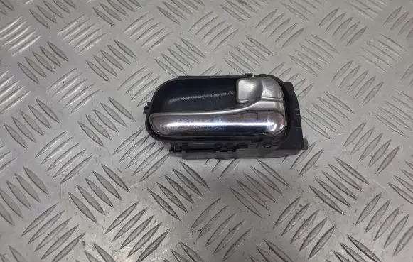 Nissan Primera Rear door handle trim 