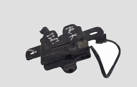 Volvo V40 Engine bonnet/hood lock/catch 31371016