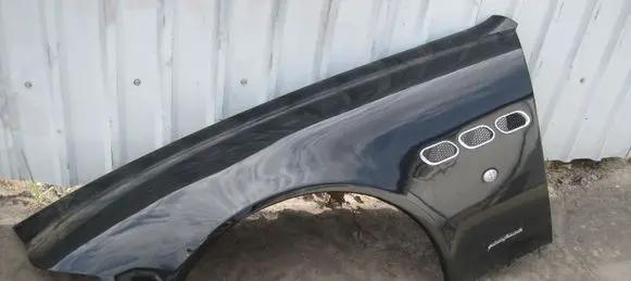 Maserati Quattroporte Fender 67064100