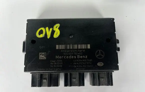 Mercedes-Benz C AMG W204 Tow bar trailer control unit/module A2049007905 5DS00978102 A2049023802