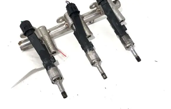 Peugeot 3008 II Fuel main line pipe 9811353880