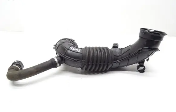 Air intake hose/pipe