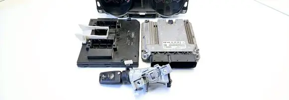 Volkswagen Golf VII Engine ECU kit and lock set 04L907309B 0281018510 5G0920860A