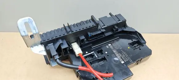 Mercedes-Benz C W204 SAM control unit 2049060205
