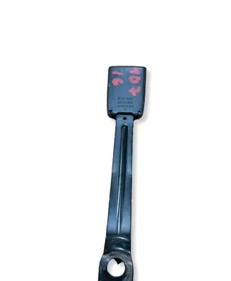 Peugeot 107 Front seatbelt buckle E034501 B480