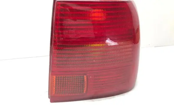 Volkswagen PASSAT B5 Rear/tail lights