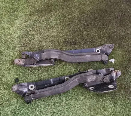 Audi A8 S8 D3 4E Tailgate/trunk/boot hinge 4E0827300D 4E0827299D