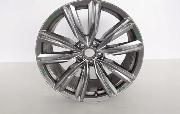 Volkswagen Tiguan R20 alloy rim 5NA601025H