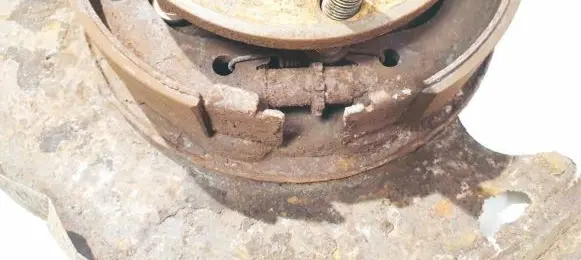 Hyundai Santa Fe Handbrake/parking brake pads 