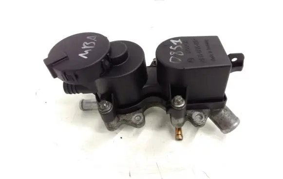 Mercedes-Benz A W169 Oil breather separator A6400101162