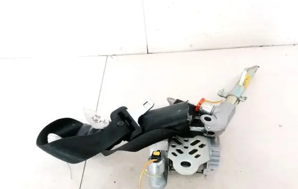 Subaru Legacy Front seatbelt