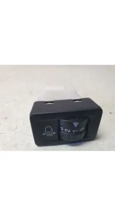 Suzuki Swift I Light switch R2346