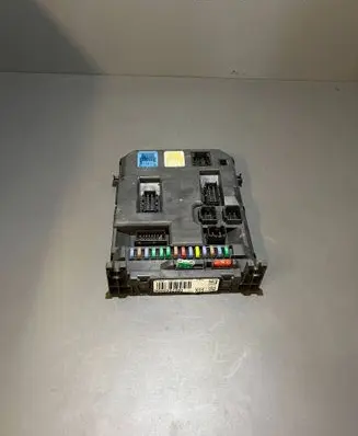 Citroen C3 Fuse module 22661F01 9666952380