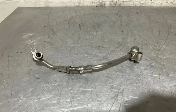 BMW 5 E60 E61 Turbo turbocharger oiling pipe/hose 7562798