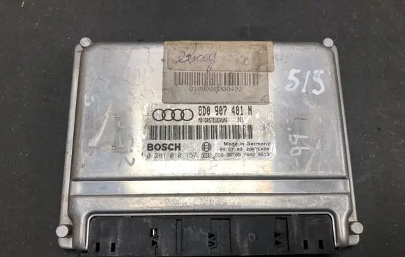 Audi A4 S4 B5 8D Engine control unit/module 8D0907401N