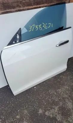 Maserati Ghibli Front door 670002079 24560