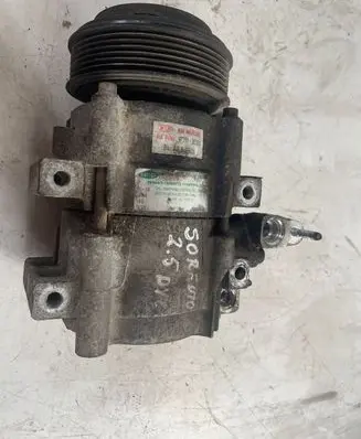 KIA Sorento Air conditioning (A/C) compressor (pump) 977013E350 8LA25RHD