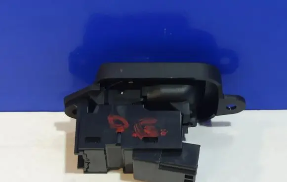 Volvo S60 Electric window control switch 31365574