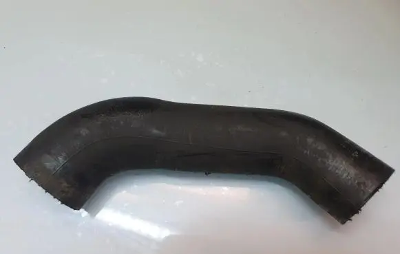 Ford Mondeo Mk III Intercooler hose/pipe