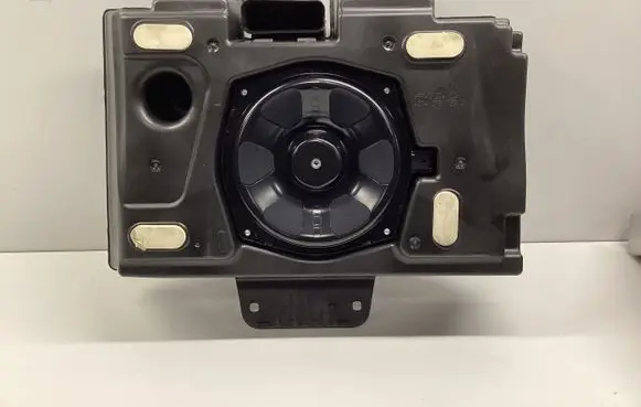 Land Rover Evoque I Subwoofer speaker GJ3218808AC