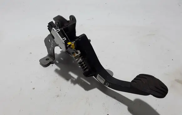 Clutch pedal