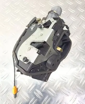BMW 7 E65 E66 Rear door lock 7169240