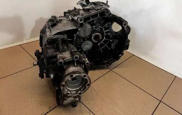 Volkswagen Caddy Manual 6 speed gearbox