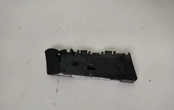 Ford Mustang VI Front bumper mounting bracket FD43153A