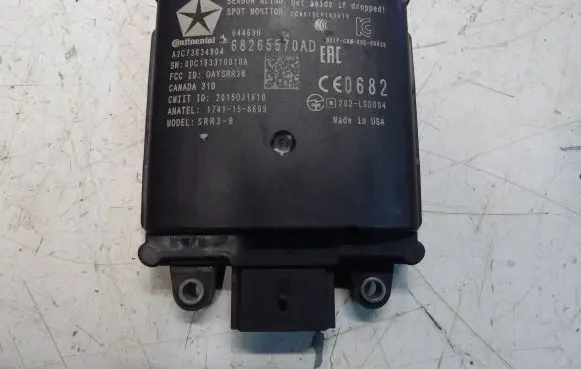 Jeep Grand Cherokee Blind spot module 68265570AD 0C163310010A 2015DJ1610