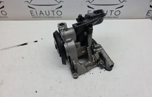 BMW 5 GT F07 Oil pump 7823009