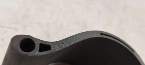 Tesla Model S Cup holder front 150138