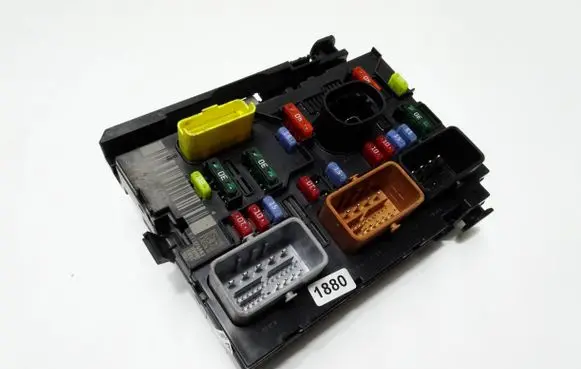 Citroen C3 Fuse module 9659741780 11276983