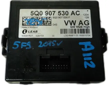 Seat Leon (5F) Trunk lid opening control unit