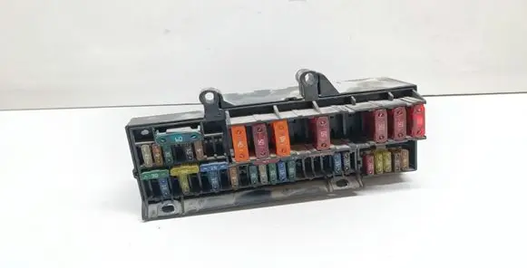 BMW 7 E65 E66 Fuse module 6900582
