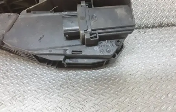 BMW 1 E81 E87 Accelerator throttle pedal 74766500