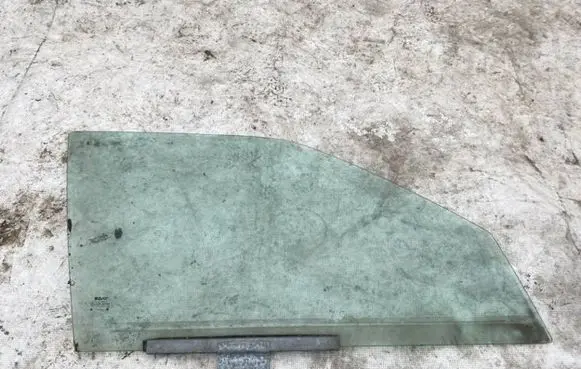 Seat Toledo I (1L) Front door window glass four-door AS2