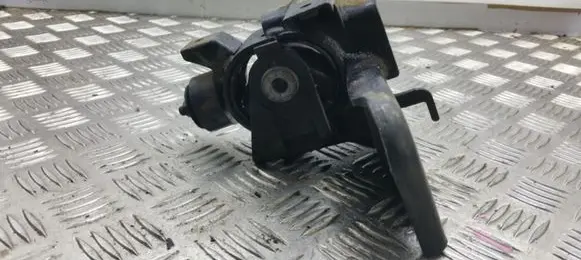 Toyota RAV 4 (XA30) Gearbox mount