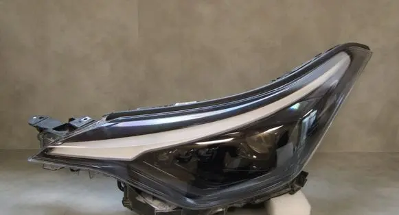 Toyota C-HR I Headlight/headlamp 71627F