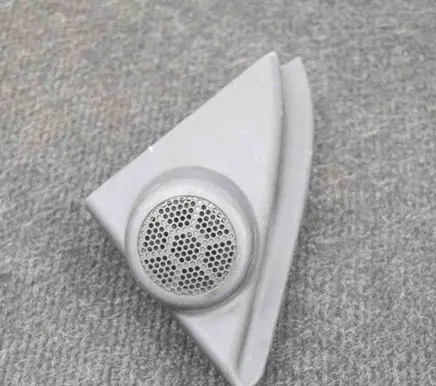 Toyota Auris E180 Front door speaker