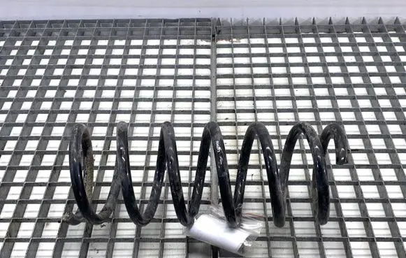 Volvo XC60 Rear coil spring 