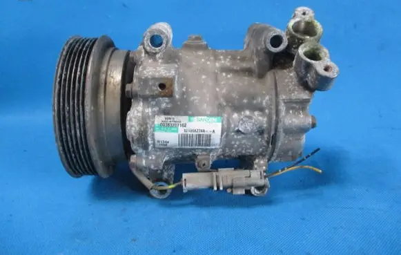 Nissan Juke I F15 Air conditioning (A/C) compressor (pump) 92600AZ74A SD6V12 00383207162