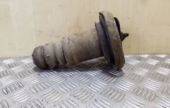 Volvo XC60 Coil spring/strut mount 6G915599BAA