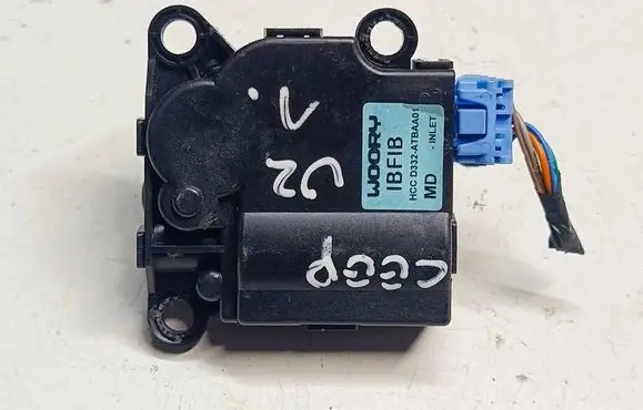 KIA Ceed Air flap motor/actuator D332ATBAA01U2 D332ATBAA01