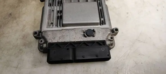 KIA Ceed Engine control unit/module 0261201202 391102B520 1039S20368