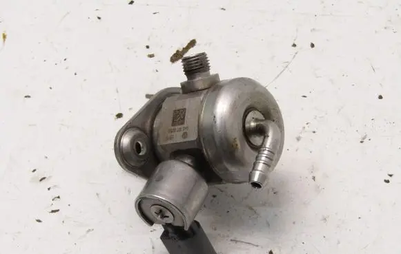Audi A4 S4 B9 In-tank fuel pump 04E127025B