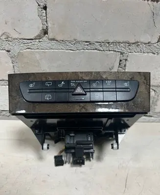 Mercedes-Benz E W211 CD/DVD changer A2116800552